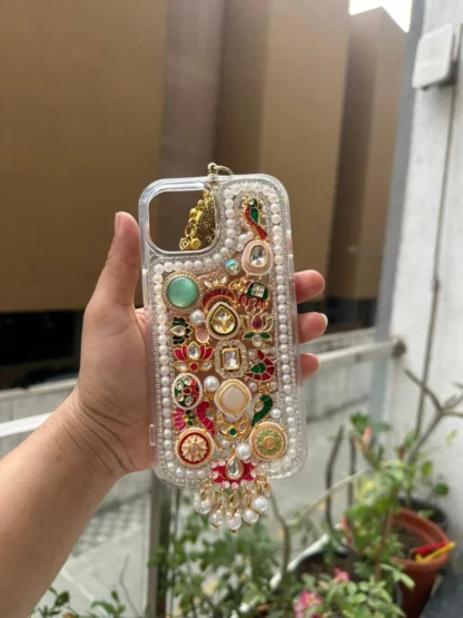 Shahi Virasat The Jhumka Accent Case 2